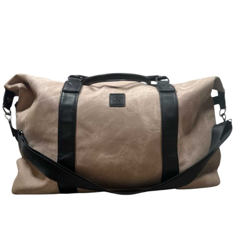 Lycke Oslo Weekender Bag Ivory Height 15”
Length 19 1/2” Width 8” Traveling